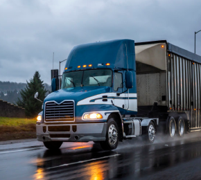 How Commercial Trucks Can Improve Night Driving Safety