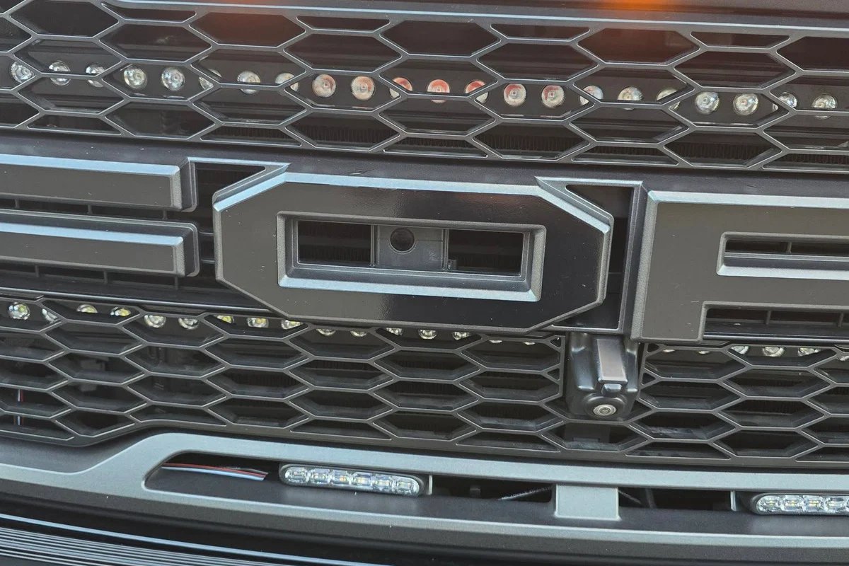 Where Should a Car Night Vision Camera Be Installed?